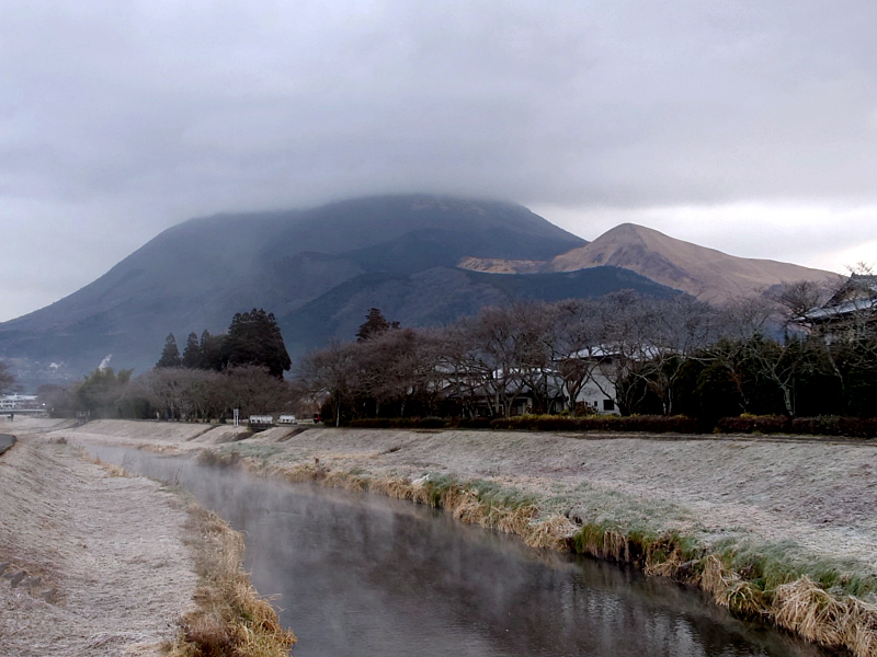 きょうの由布岳
