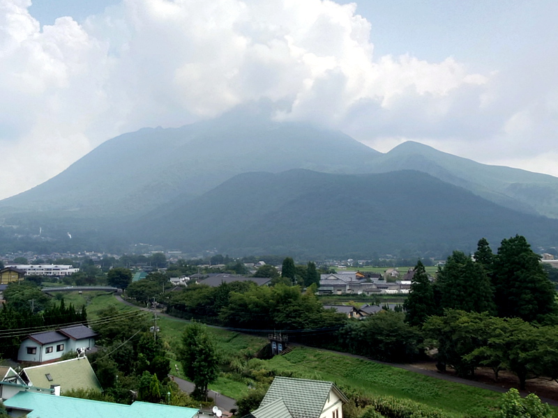 きょうの由布岳