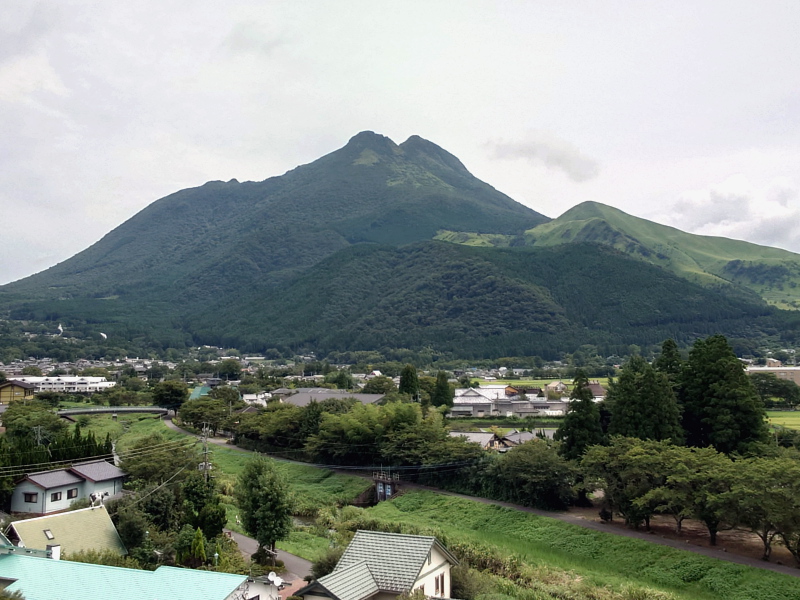きょうの由布岳