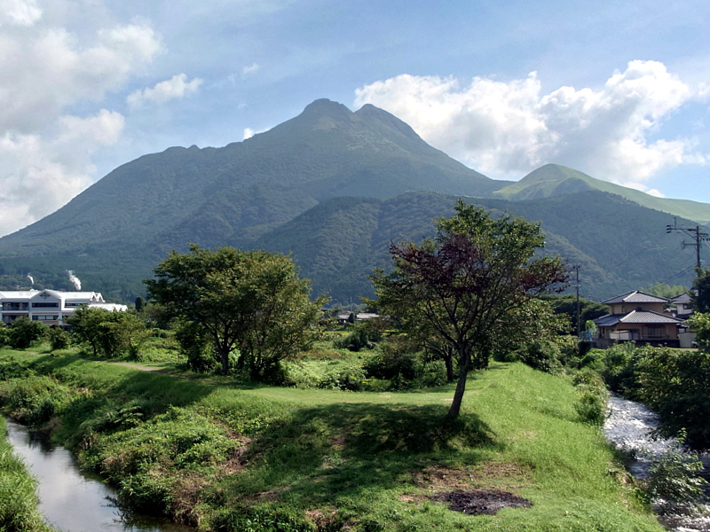 きょうの由布岳
