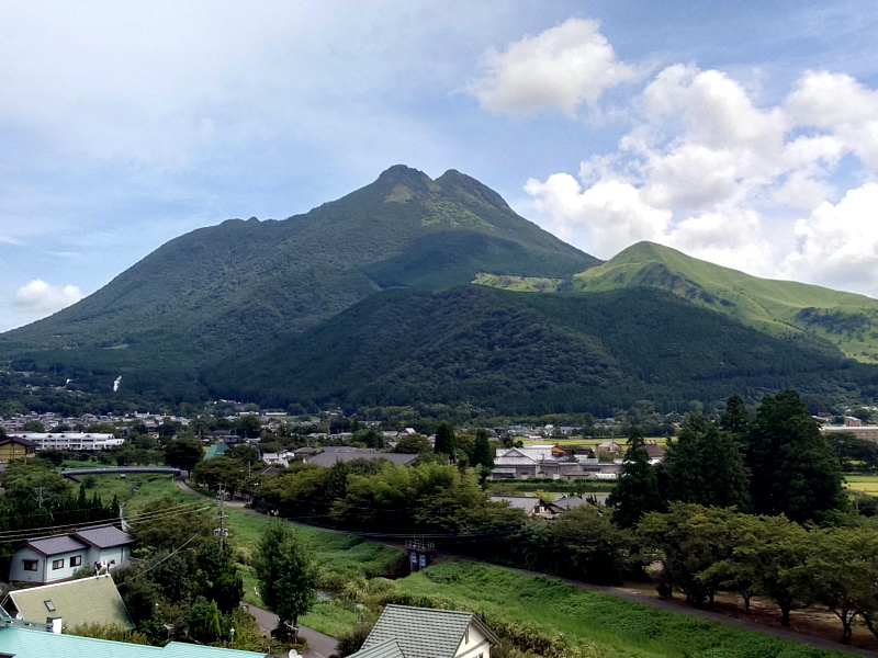 きょうの由布岳