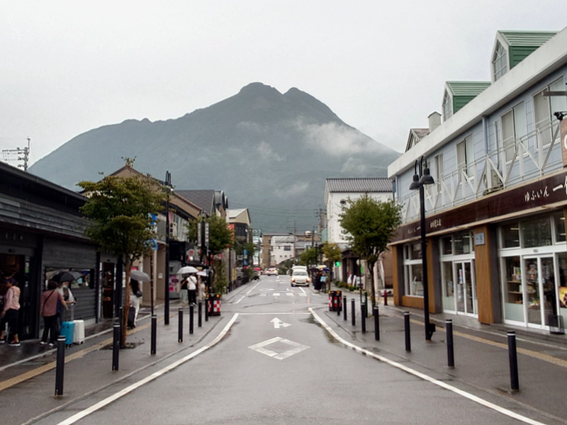 きょうの由布岳