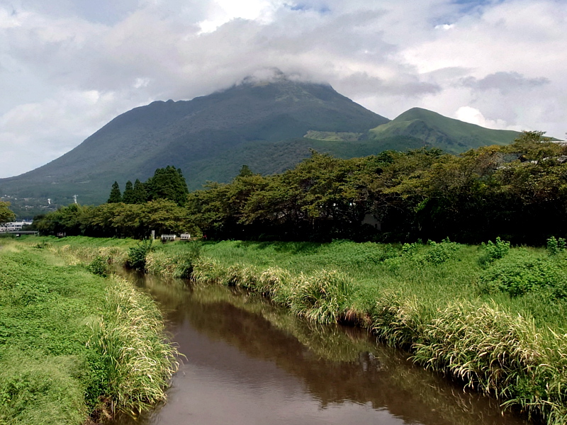 きょうの由布岳