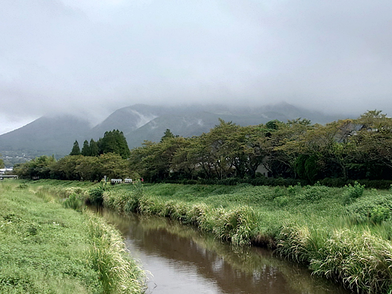 きょうの由布岳