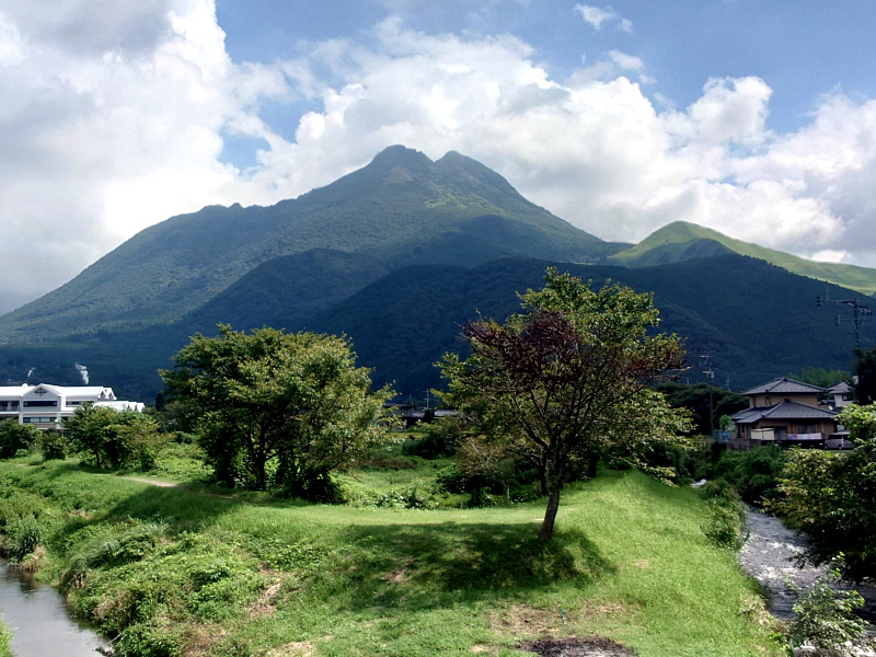 きょうの由布岳
