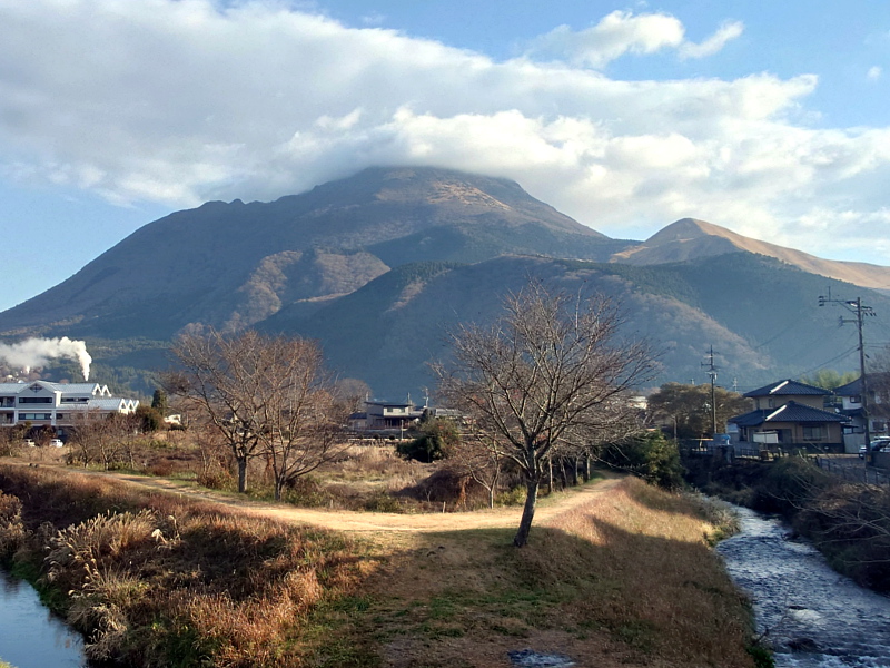 きょうの由布岳