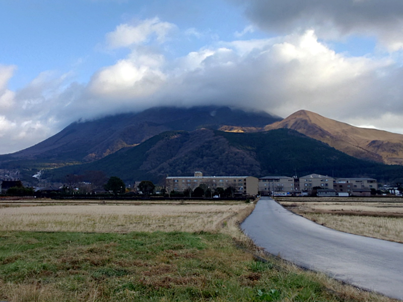 きょうの由布岳