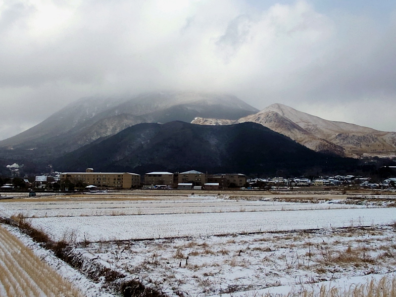 きょうの由布岳