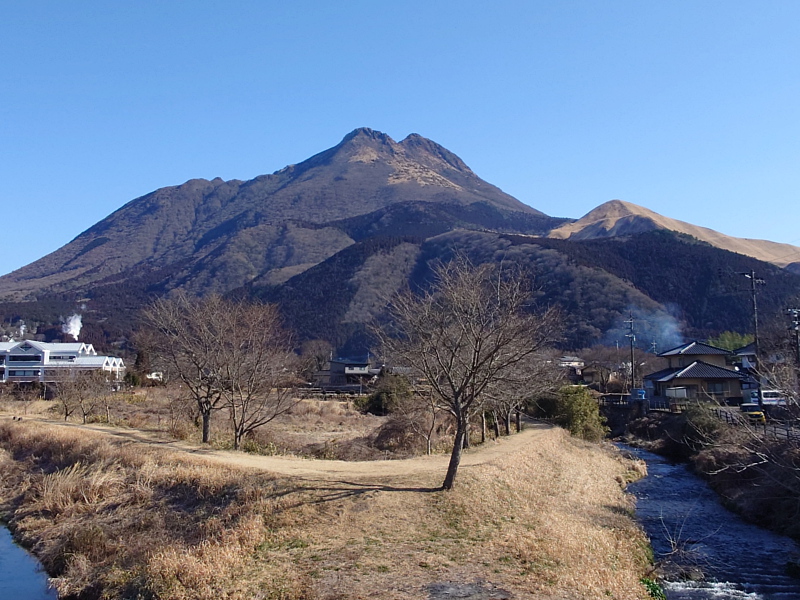 きょうの由布岳