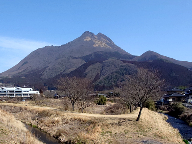 きょうの由布岳