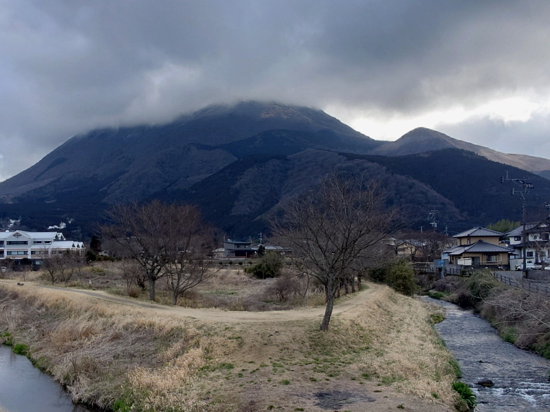 きょうの由布岳